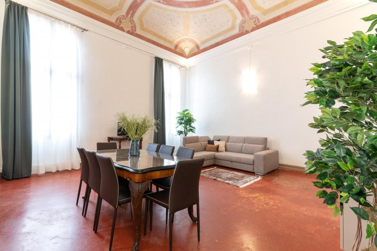 Venice Luxury Apartments Exterior photo