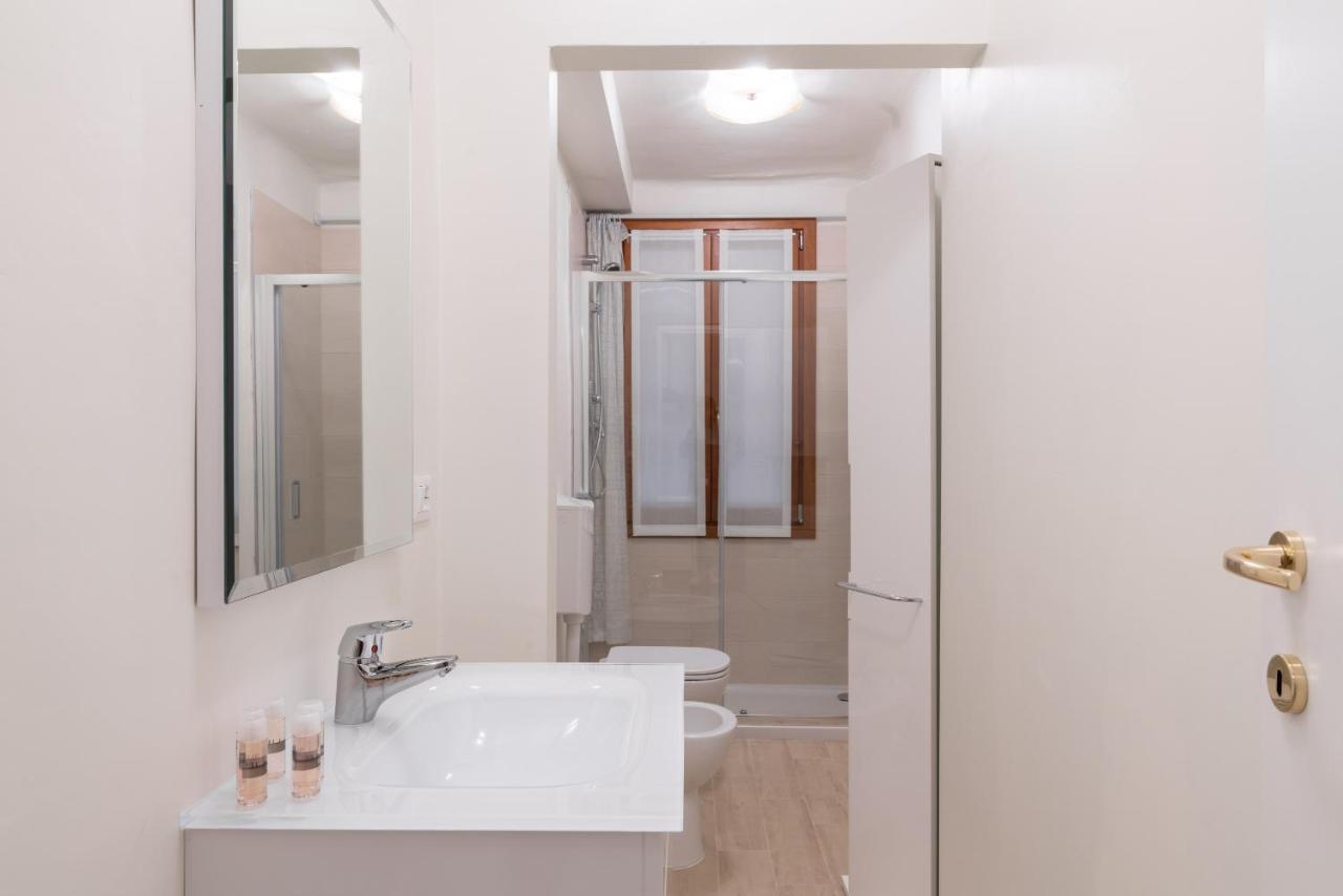 Venice Luxury Apartments Exterior photo